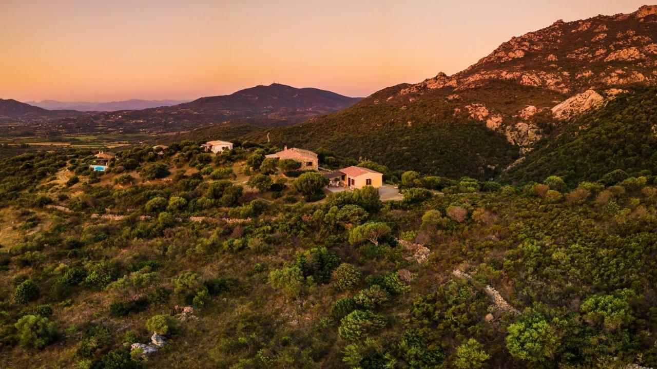 Stazzu Gallurese Villa Марина ди Портиско Екстериор снимка